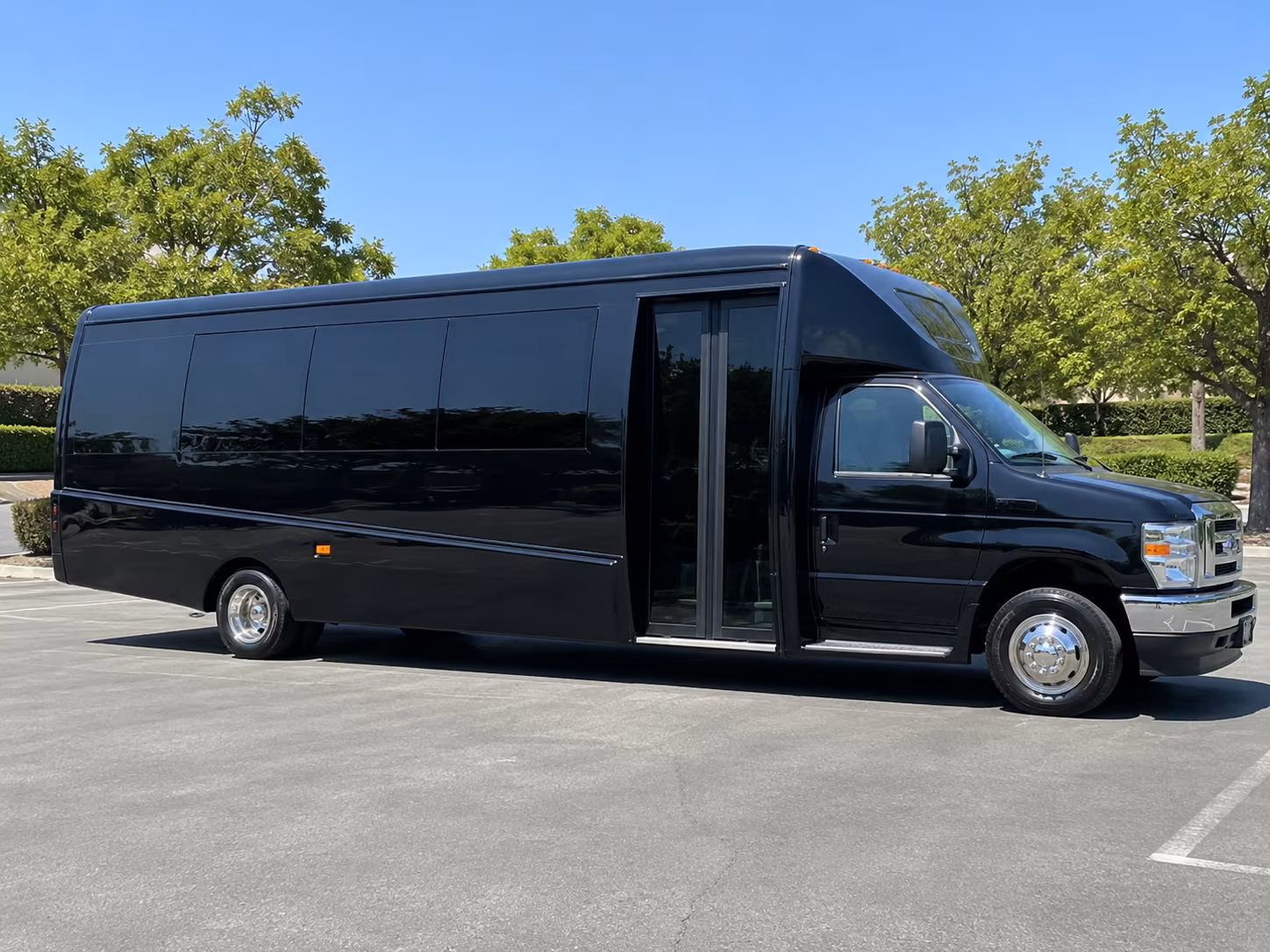 charter buses for houston museum district field trips from missouri city