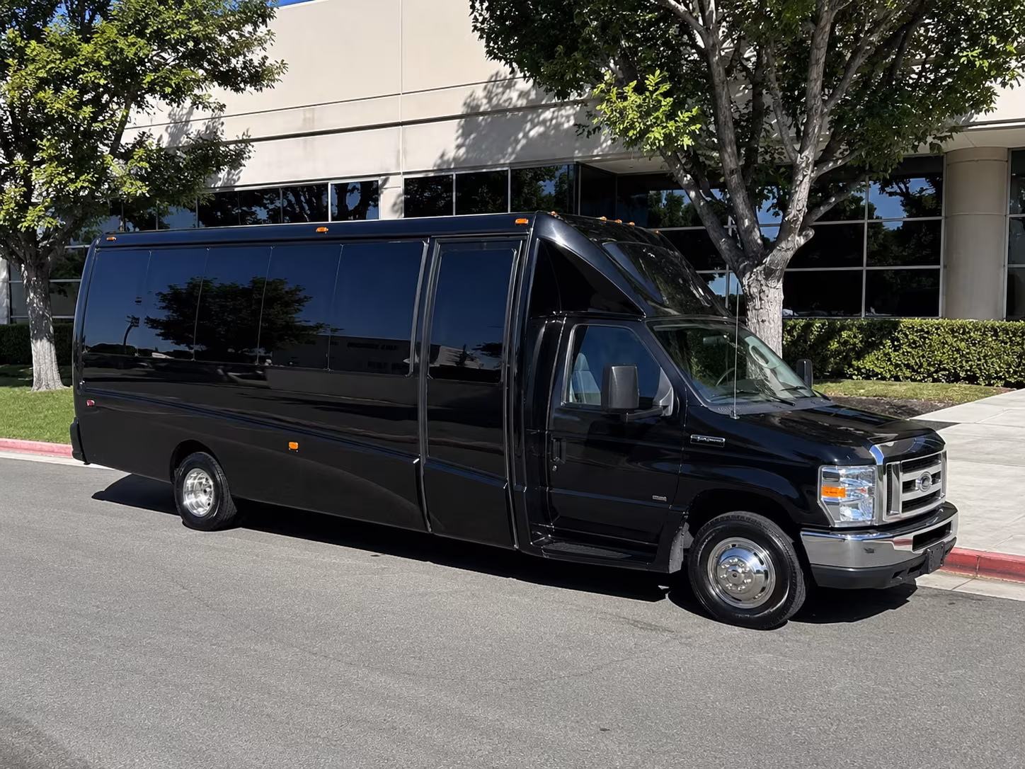 missouri city concert party bus rental