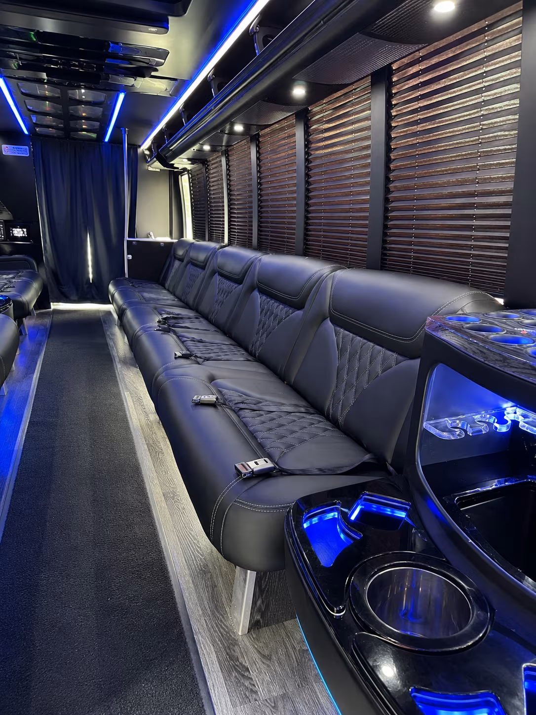missouri city quincea n era sweet 16 party bus rental