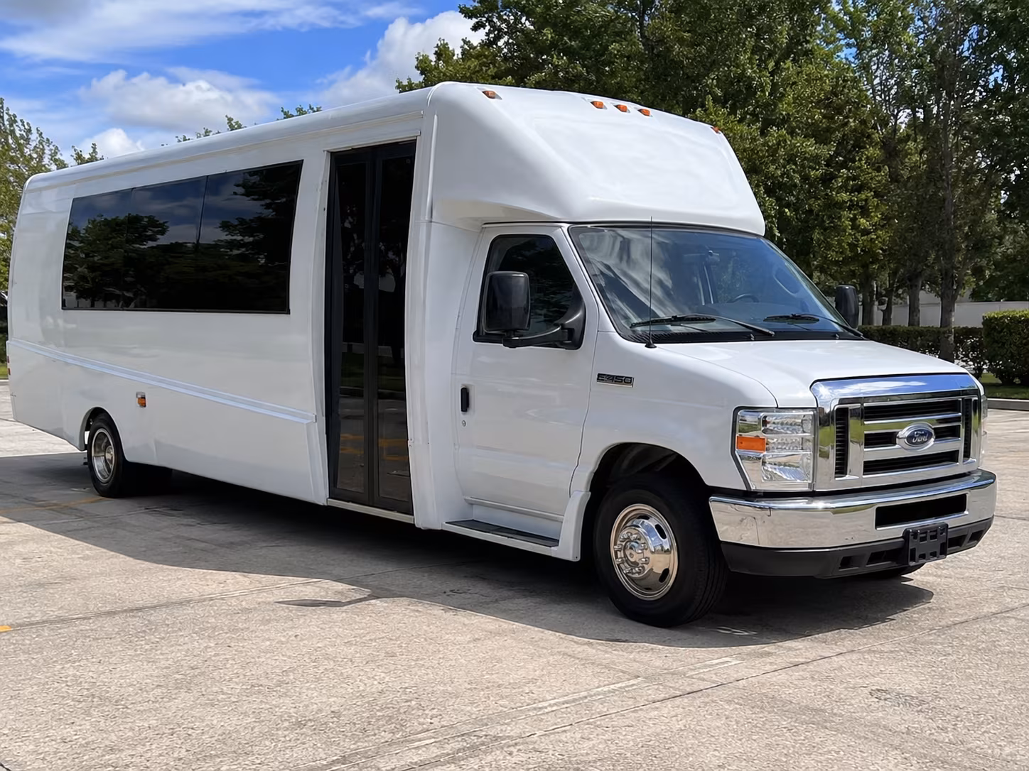 missouri city sporting event party bus rental