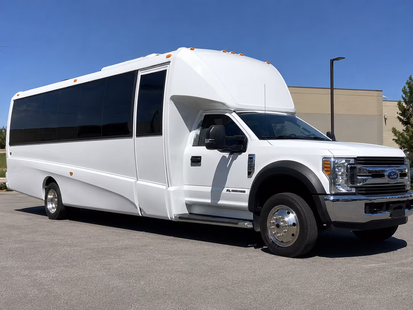 sporting event buses to nrg stadium and toyota center